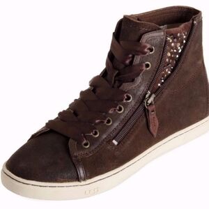 UGG BLANEY CHOCOLATE SNEAKERS SIZE 9.5